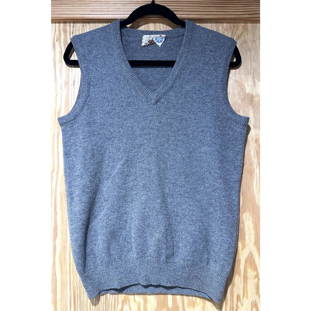 Snowflakes Men's 100% Lambswool V-neck Sweater Vest Grey Size M 36